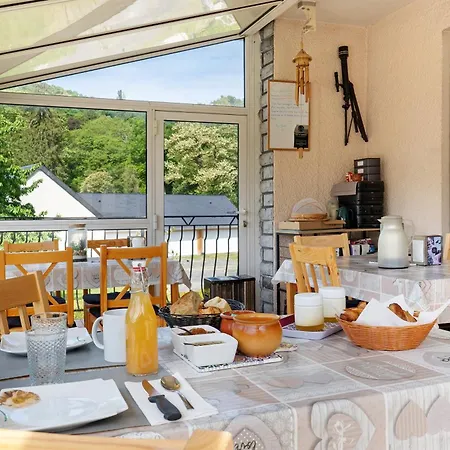 Πανσιόν D'emilie - Table D'hote Lau-Balagnas